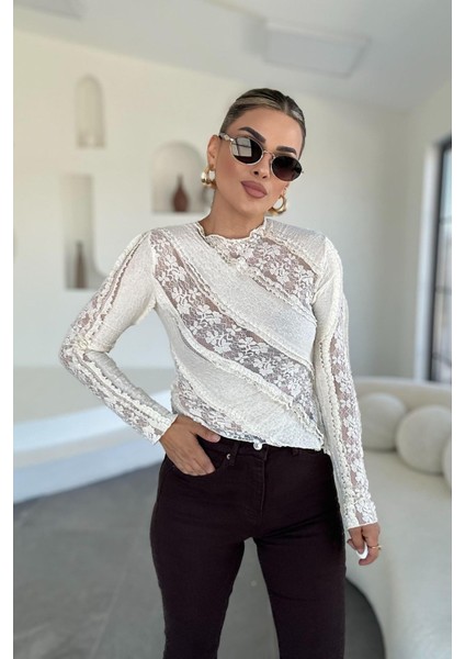 Çiçek Kabartma Transparan Bluz Ekru indirimleri