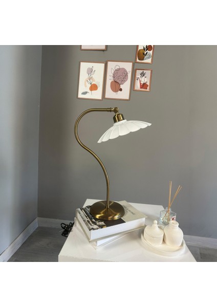 Risso Beyaz Masa Lambası Dekoratif Abajur Çocuk Odası Başucu Lambası Okuma Lambası modelleri