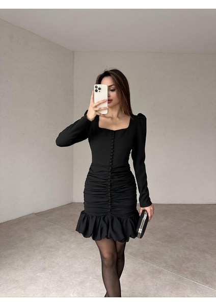 Kare Yaka Önü Düğme Detaylı Drapeli Etek Ucu Fırfırlı Stayle Bordo Mini Elbise modelleri