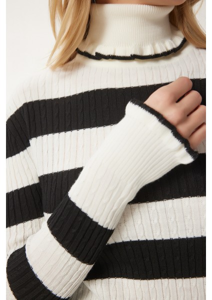 Balıkçı Yaka Fırfırlı Çizgili Triko Kazak LDD0046 Ekru Siyah fırsatları