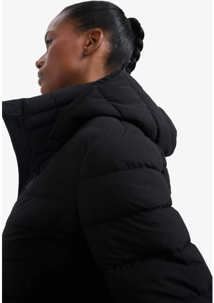 Su İtici Regular Fit Kapüşonlu Şişme Parka Mont C6035AX25WN