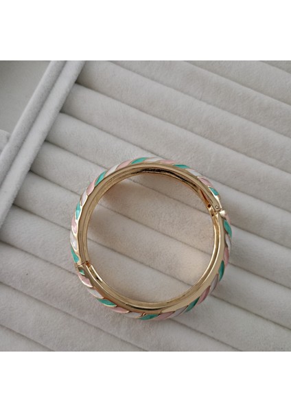 Lente Aksesuar Gold Kaplama Mineli Kelepçe/pembe Mint Renkli Sarmal Desenli Vintage Kadın Bileklik fırsatları