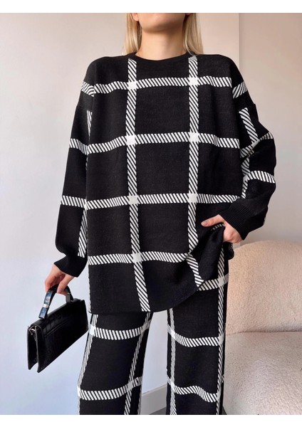 Ekoseli Triko Takım Siyahbeyaz fırsatları