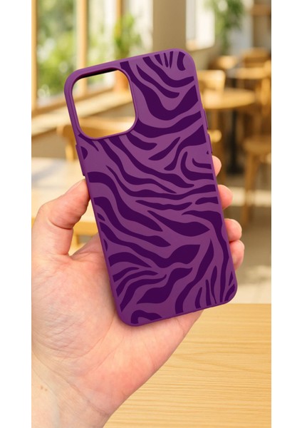 iPhone 12 ve 12 Pro Uyumlu Zebra Desenli Silikon Darbe Emici Klasik Korumalı Rubber KILIF277