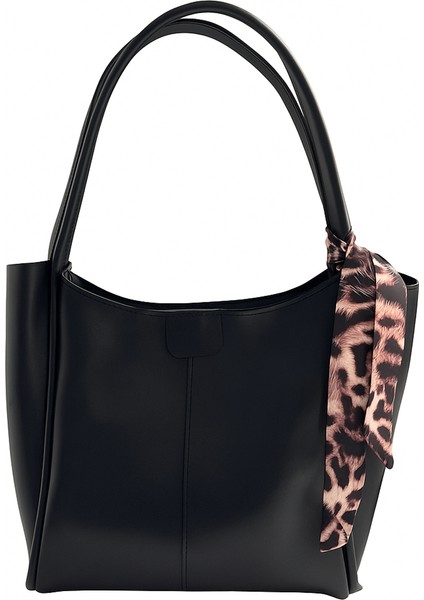 Kadın Siyah Omuz Çantası- Fular Detaylı Deri Görünümlü