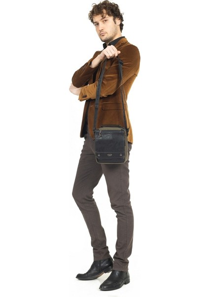 Kapaklı Çok Gözlü Omuz Askılı El ve Omuz Çantası Küçük Boy Haki