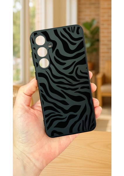 Samsung Galaxy A35 -Zebra Desenli Silikon Darbe Emici Klasik Korumalı Rubber Kılıf