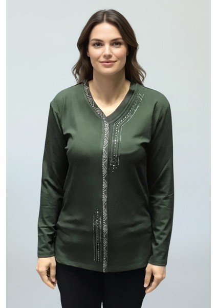 Kadın Önü Kapalı Düğme Detaylı Taşlı Nergis Mevsimlik Bluz