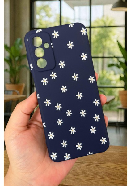 Samsung Galaxy M13 Uyumlu Mini Papatya Desenli Silikon Darbe Emici Klasik Korumalı Rubber Kılıf