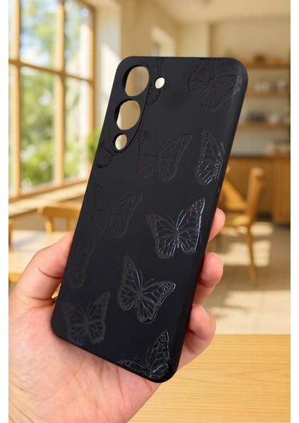 Vivo Y19 Uyumlu Siyah Kelebek Desenli Silikon Darbe Emici Klasik Korumalı Rubber Kılıf modelleri