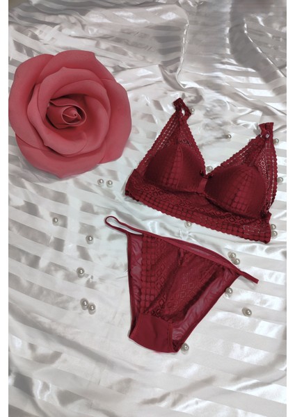 Bralet Takım Fantezi Dantel Tül Detaylı Yan Ipli Yumuşak Pedli Takım