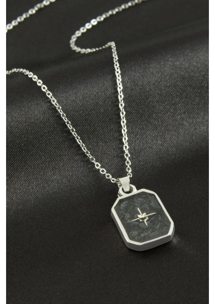 Yıldız Mineli Kolye