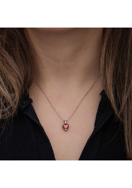 Gümüş Kırmızı Taşlı Kalpli Kadın Kolye fiyatları