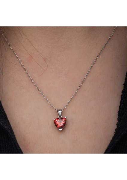 Gümüş Kırmızı Taşlı Kalpli Kadın Kolye indirimleri