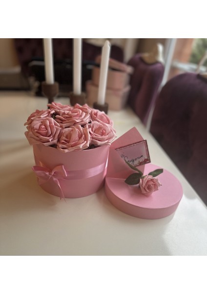 Sevgiliye Özel Hediye Gül Kutu Pembe Hediyelik Çiçek Dogum Günü Bıketi Kiz Arkadasa 9 Kadife Gül