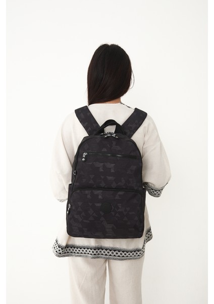 Sanmorris Glc Unisex 3060 Suya Dayanıklı Orta Boy Krinkıl Kumaş Çok Gözlü Siyah Laptop Okul ve Seyahat Sırt Çantası