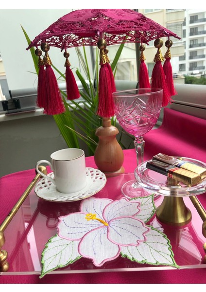 Şeker Pembe Çiçek Nakışlı Sunum ve Kokteyl Peçetesi modelleri