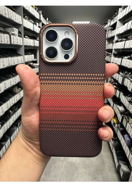 iPhone 16 Pro Max Kılıf Kevlar Magsafe Şarj Destekli Kamera Korumalı Karbon Fiber Hassas Tuşlu fiyatları