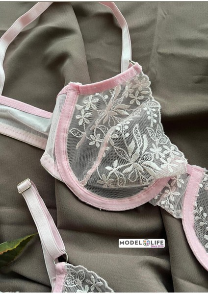 PEMBE Çiçekli Brode BALENLİ BRA Sütyen Iç Çamaşırı Tanga Takımı PUDRA