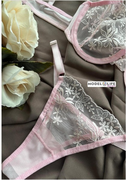 PEMBE Çiçekli Brode BALENLİ BRA Sütyen Iç Çamaşırı Tanga Takımı PUDRA fiyatları