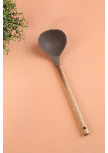 Ahşap Saplı Silikon Kepçe