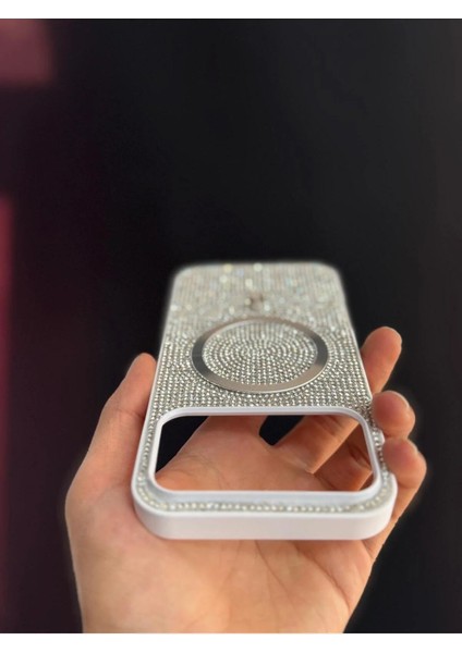 Iphone 17 Uyumlu Sert ve Içi Kadife Taşlı Magsafe Kılıf Roselix fırsatları