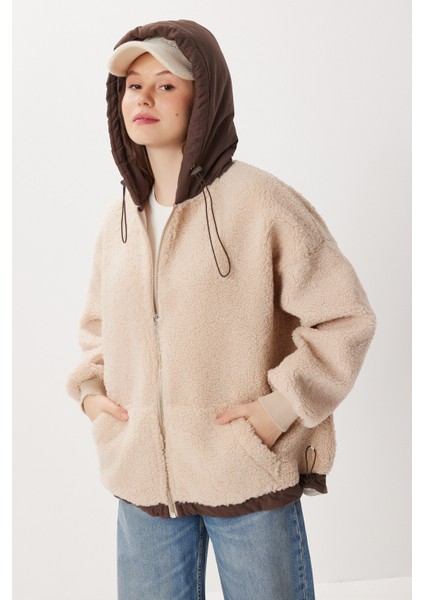 Oversize Kapüşonlu Kontrast Peluş Mont LFG0172 Bej modelleri