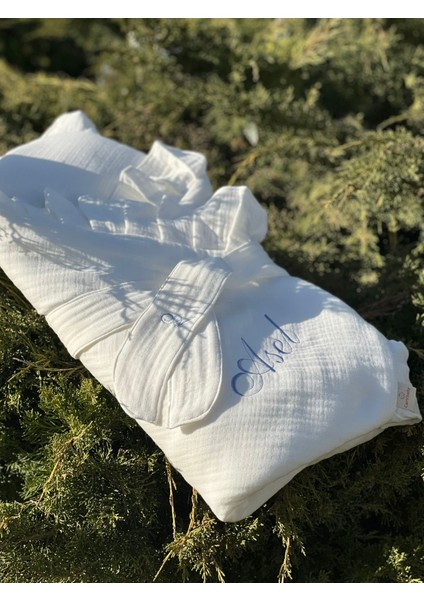 Kişiye Özel Nakışlı %100 Pamuk Dört Kat Müslin Bebek Kundağı