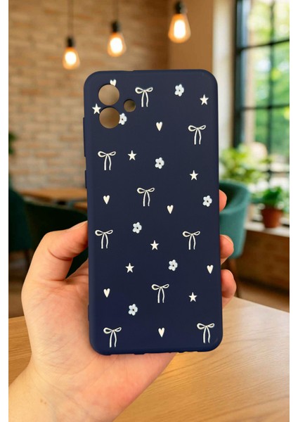 Samsung Galaxy A04 - Mini Fiyonk Desenli Silikon Darbe Emici Klasik Korumalı Rubber Kılıf fiyatları