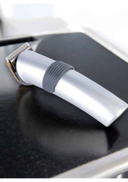 Erkeklere Özel Şarjlı Saç ve Sakal Kesme Tıraş Makinesi Seti - M760R487-K88760 modelleri