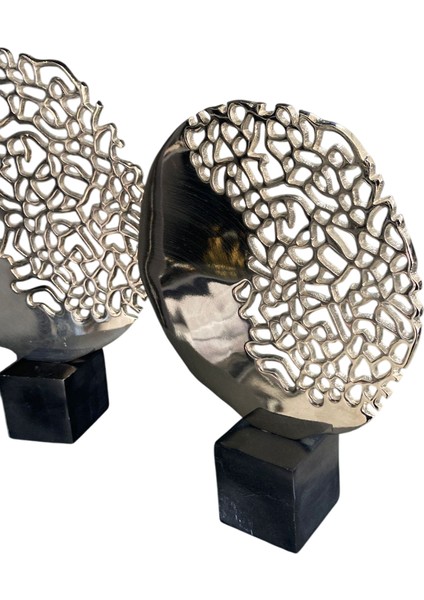 Yarım Hayat Ağacı Metal Dekor – Mermer Kaideli Gümüş Renkli Obje Seti (50 cm & 40 Cm) indirimleri