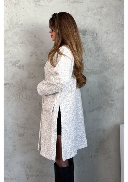 Kadın Nakışlı Kaşe Kaban fiyatları