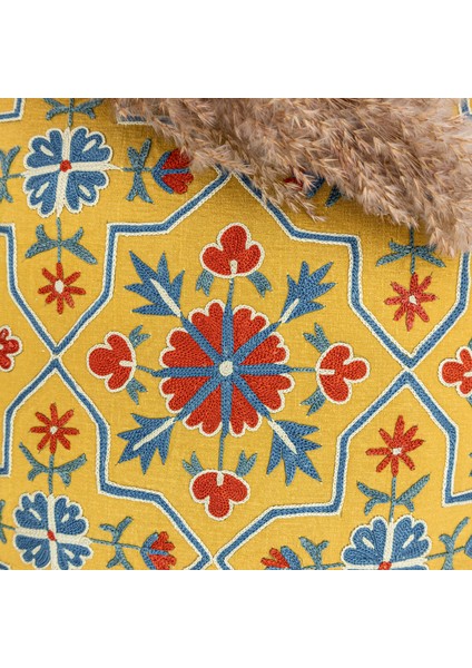 Ravina Çiçek Desenli Suzani Kırlent 50X50 cm modelleri