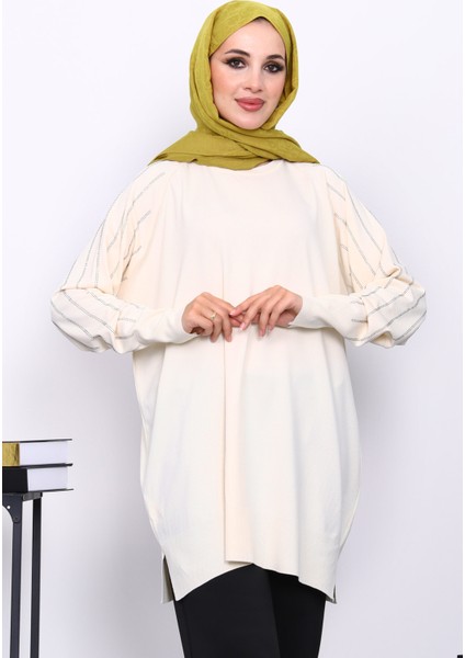 Krem Bisiklet Yaka Taşlı Triko Tunik