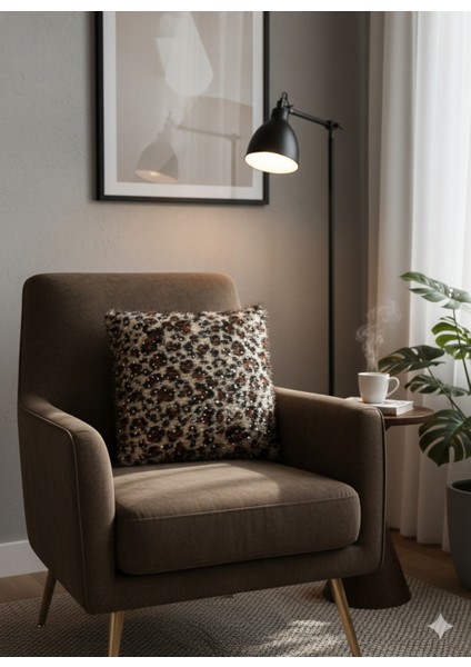 Leopar Desenli Pul Detaylı Dekoratif Kırlent fiyatları