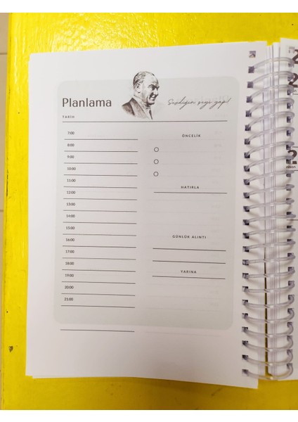 Öğretmenler Gününe Özel Isme Özel Ajanda Planlayıcı ve Kupa Bardak Seti indirimleri