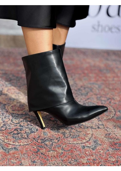 Aveny Ince Topuk Sivri Burun Katlama Detaylı Siyah Kadın Bot fiyatları