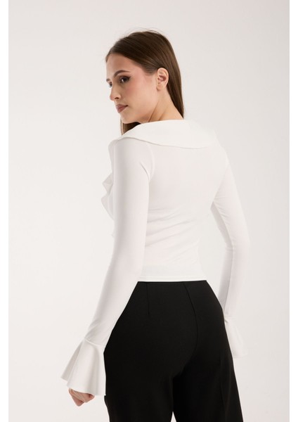 Kadın Volanlı Bluz fırsatları