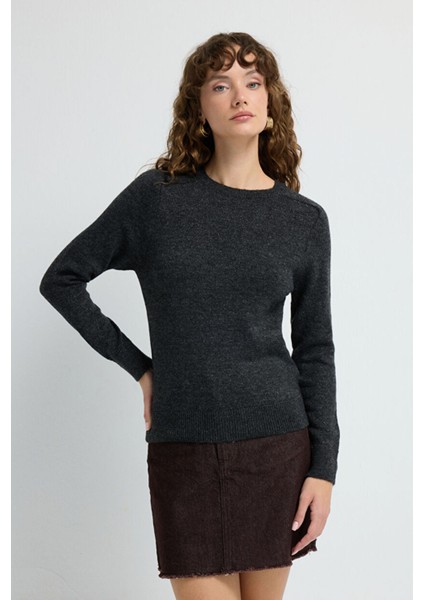 Bisiklet Yaka Triko Kazak Antrasit 13945645000 fırsatları