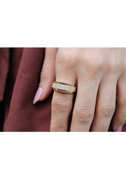 14 Ayar Altın Tasarım Taşlı Yüzük