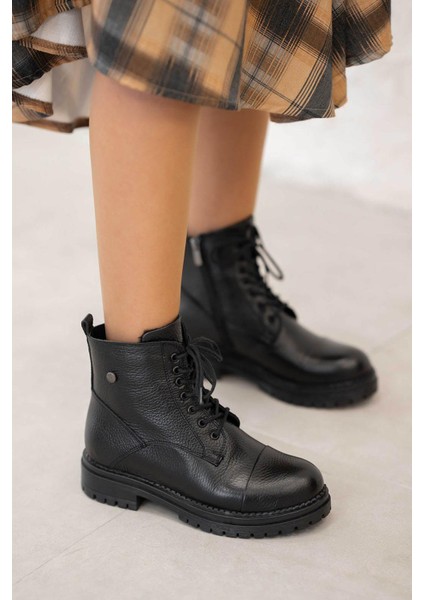 Tormen Bağcıklı Kadın Hakiki Deri Bot Ksiyah