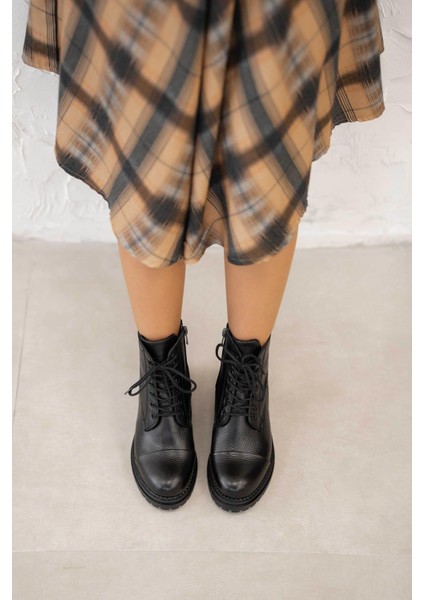 Tormen Bağcıklı Kadın Hakiki Deri Bot Ksiyah modelleri