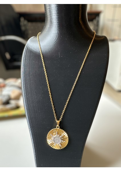 Çelik Gold Taşlı Güneş Figürlü Kolye modelleri