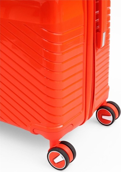 Dayanıklı Makyaj Çantası ve Tsa Şifreli 4'lü Kırılmaz Valiz Seti: Şıklık ve Güvenlik Bir Arada