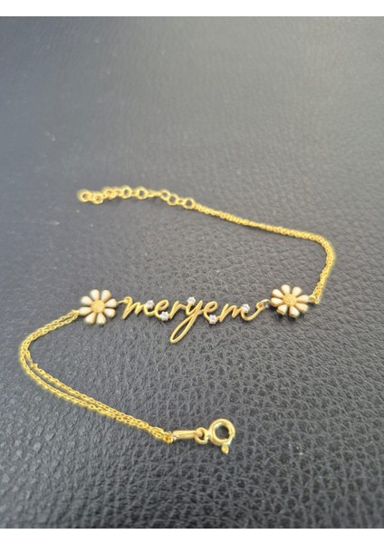 925 Ayar Papatya Silver Taşlı Papatyalı Imza Bileklik indirimleri