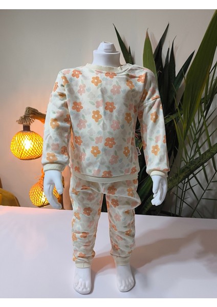 Kız Bebek Çiçek Desenli Üçlü Takım (Omuzdan Çıtçıtlısweatshirt+Fitilli Yelek+Pantolon)