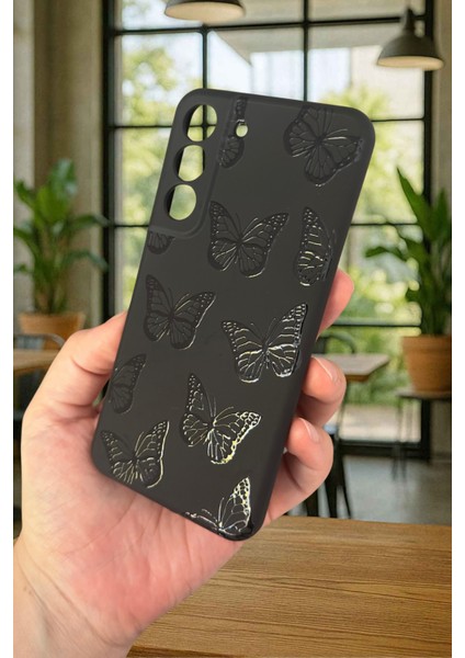 Samsung Galaxy S21 Fe - Siyah Kelebek Desenli Silikon Darbe Emici Klasik Korumalı Rubber Kılıf modelleri