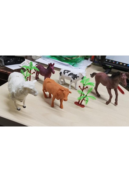 Plastik Çiftlik Hayvanları Oyuncak At Koyun Inek Tay 7 Parça modelleri