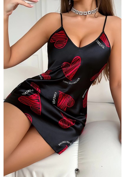 Büyük Kırmızı Kalp Desenli Siyah Saten Gecelik