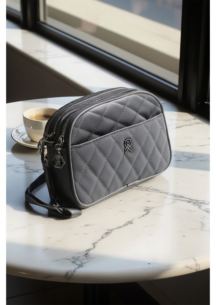 Astarlı Askılı Kapitone 4 Bölmeli Kadın El ve Omuz Çantası 111002 modelleri